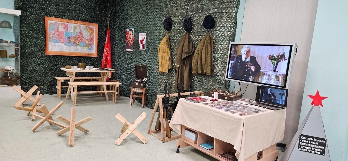    Партийный десант «Единой России» высадился в гимназии № 1 Ханты-Мансийска