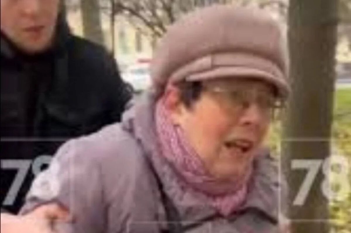    Десять лет колонии.