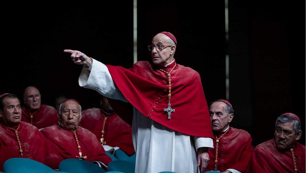 Стенли Туччи