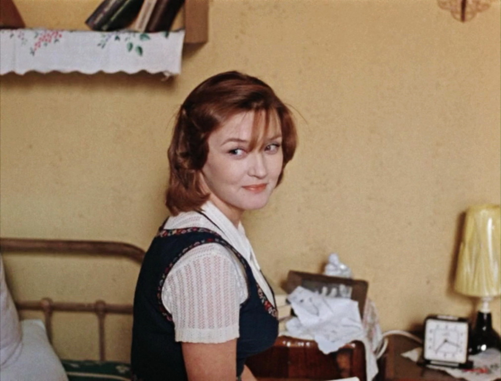 Кадр из фильма “Москва слезам не верит”