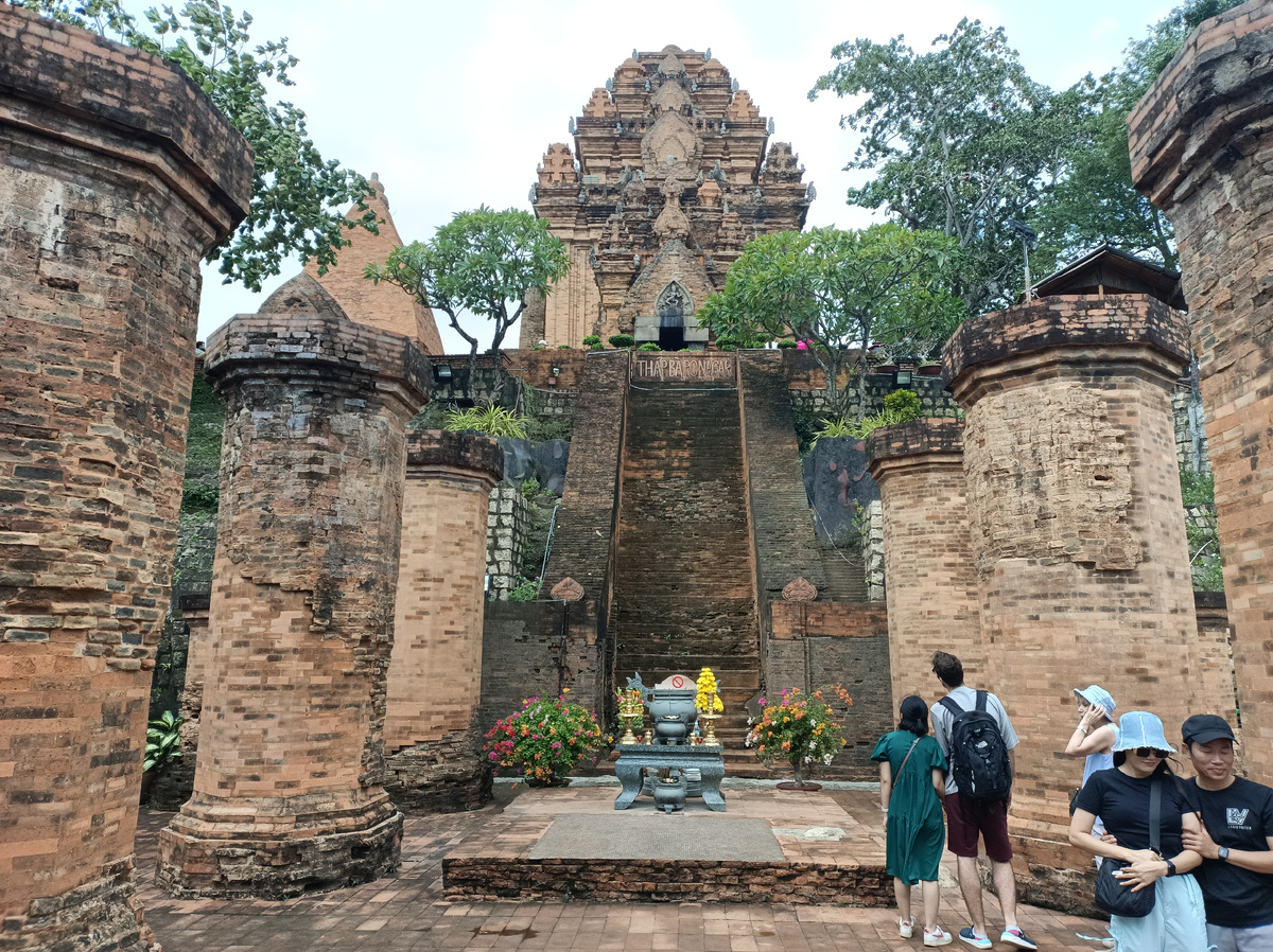 Башни По Нагар в Нячанге 