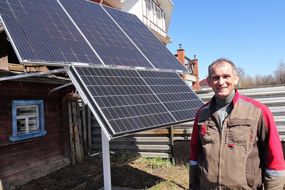 Олег Евсеев и дело его мечты. Фото: Николай ВАРСЕГОВ