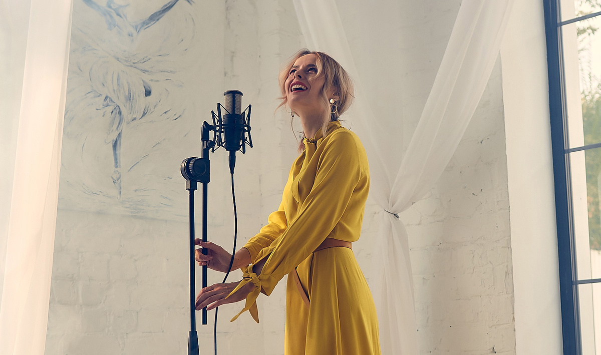 Юлия Кантонистова - вокальный тренер, певица, музыкант