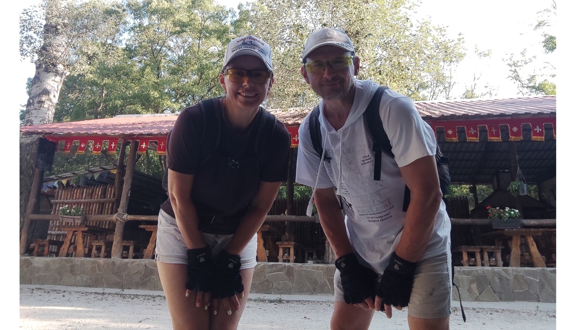 Ребята, проблемы, приходят и уходят. Жизнь во всем её многообразии продожается. Фото: Книга Приключений