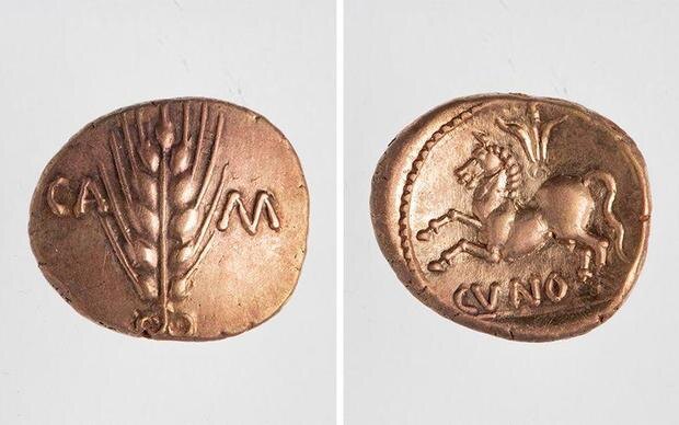 Две стороны британского «статера» с именем короля Кунобелинуса.Государственный музей древностей