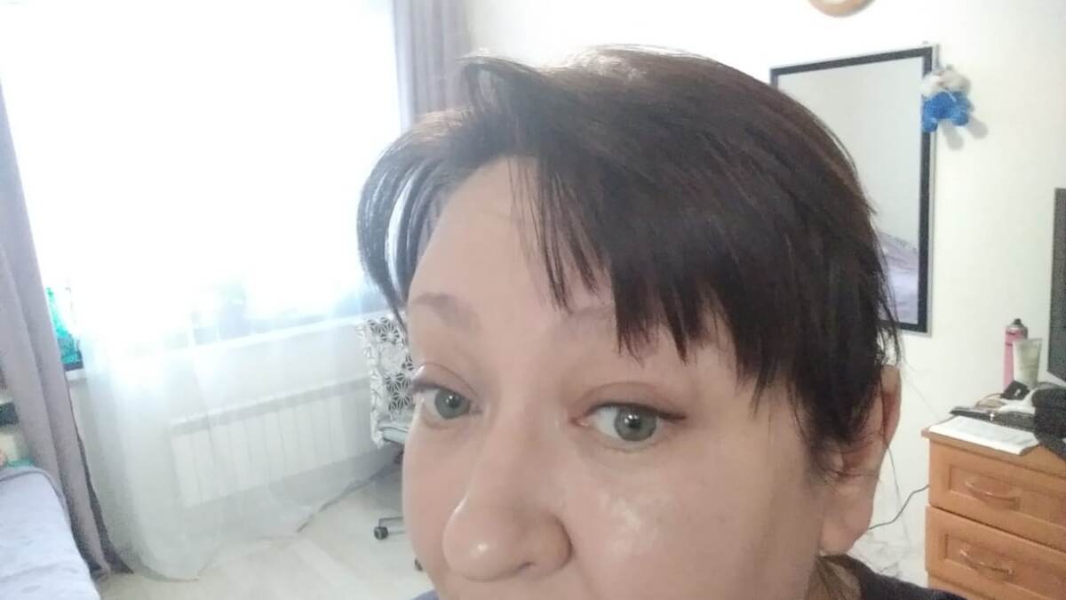 татуаж 3-й день, стрелочки и межресничка. Без туши на ресницах, как будто накрашена! ))