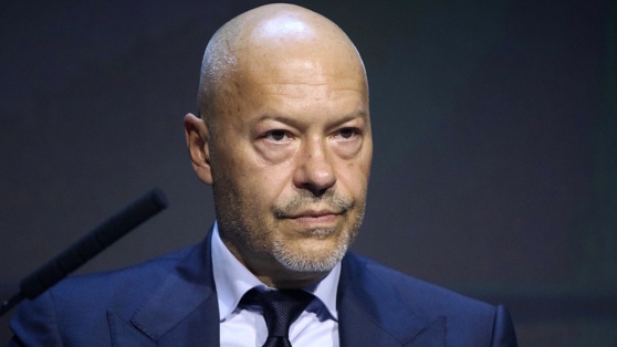    Фёдор Бондарчук ушел с поста главы совета директоров "Ленфильма" в декабре 2024 года Роман Захаров