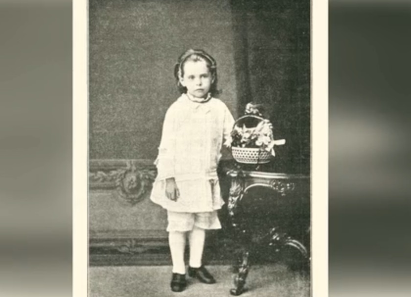   Лидия Чарская в детстве. Кадр из фильма о Лидии Чарской, источник VK видео.