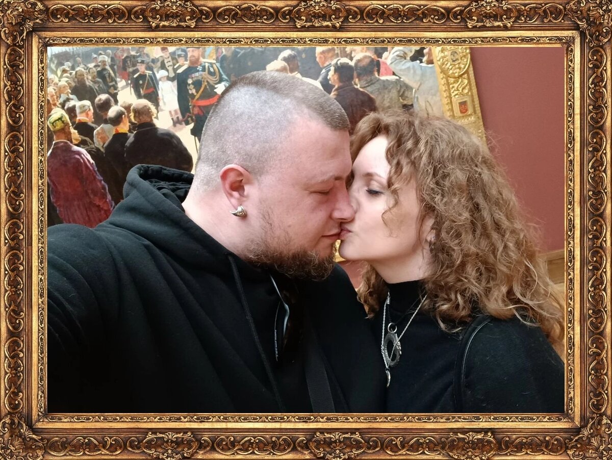 Серьгу в левом ухе ношу лет с 20