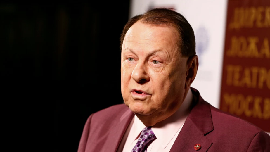 Марк Варшавер сейчас с чьей-то лёгкой подачи стал президентом театра "Ленком"