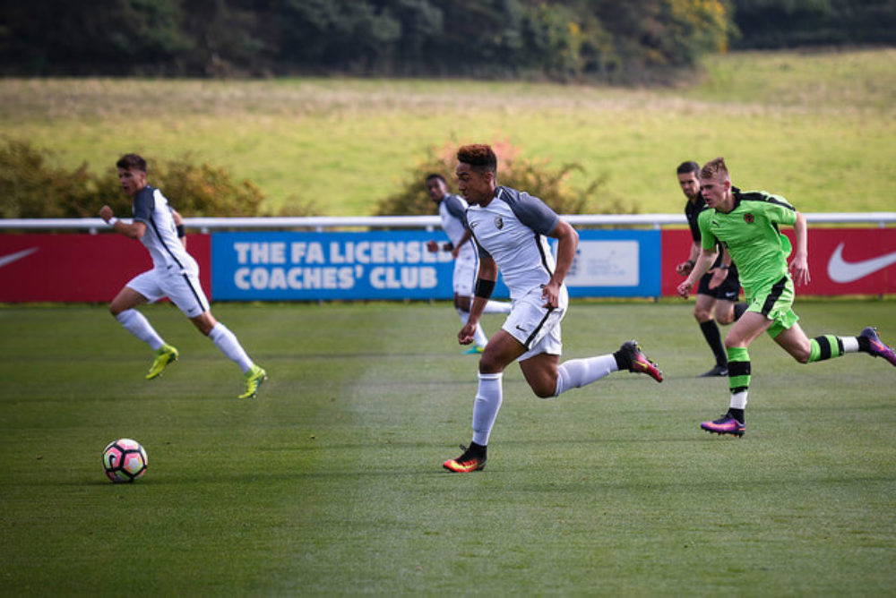 Матч игроков академии «Найк» против молодёжки футбольного клуба «Вулверхэмптон», осень 2016 г.