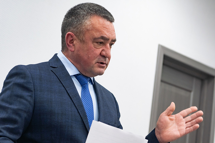    Радик Биктимиров: «Когда началось строительство этого здания, у него даже титульного листа не было, разрешения на строительство. СМУ-51 строило из того, что осталось на объектах»