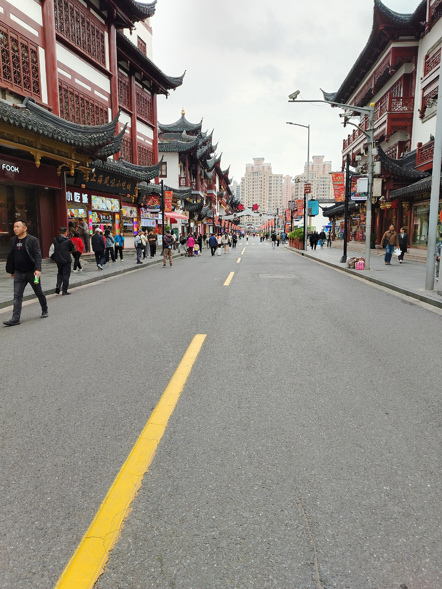 Фото сделано, когда у меня был транзит в Китае в 2024 году