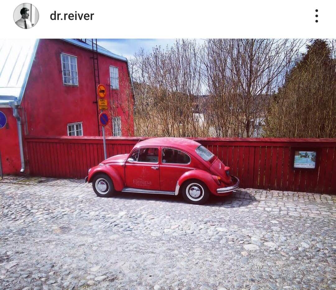 Красный битл где-то под Финляндией