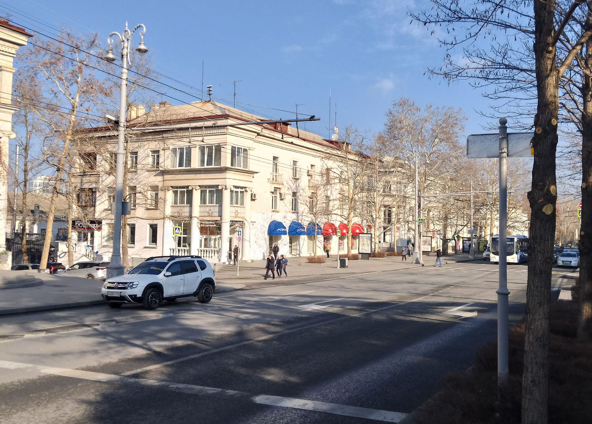 Средние цены на квартиры в Севастополе