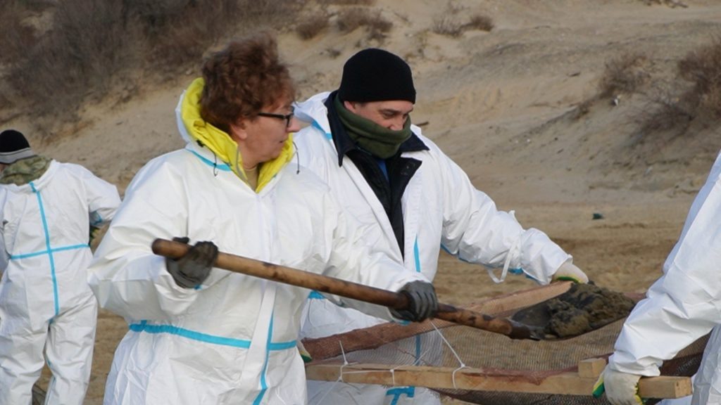    Работа с песком тяжелая, монотонная, но очень важная Лариса Криволуцкая