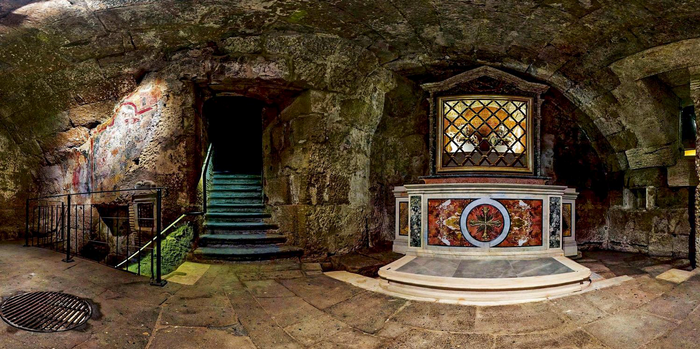 Мамертинская тюрьма внутри