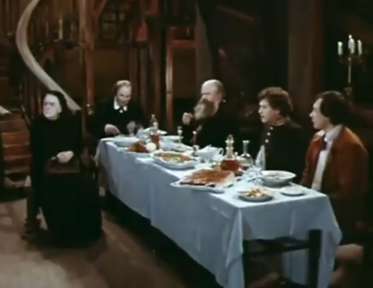 Кадр из фильма-спектакля "Господа Головлевы" 