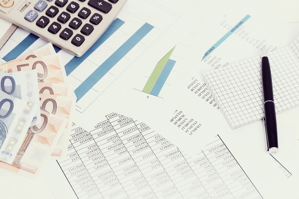  ⁠https://www.freepik.com/free-photo/office-with-documents-money-accounts_9183768.htm#fromView=search&page=1&position=0&uuid=b2d9a89d-84f6-4bbe-b5e8-a8030ff81212&query=%D0%BD%D0%B0%D0%BB%D0%BE%D0%B3%D0%BE%D0%B2%D0%B0%D1%8F+%D0%BE%D1%82%D1%87%D1%91%D1%82%D0%BD%D0%BE%D1%81%D1%82%D1%8C
Фото: Racool_studio