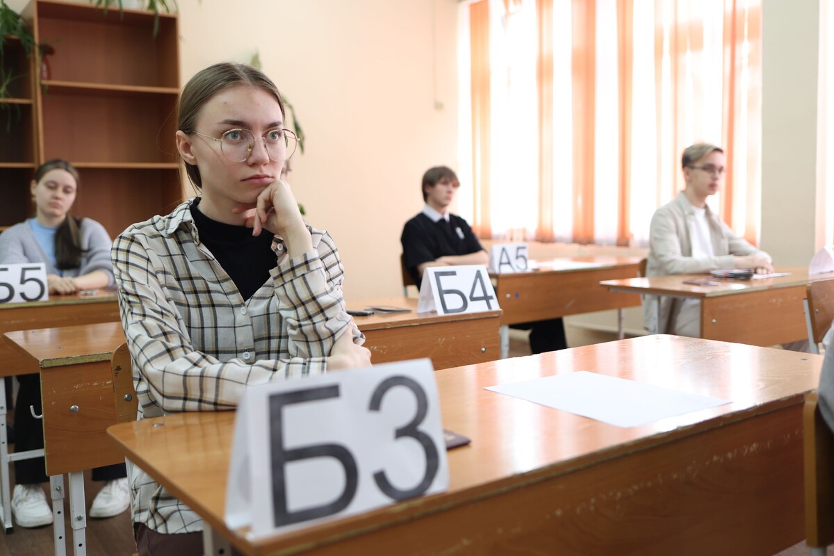     Более 14 тысяч жителей Красноярского края планируют сдавать ЕГЭ в 2025 году