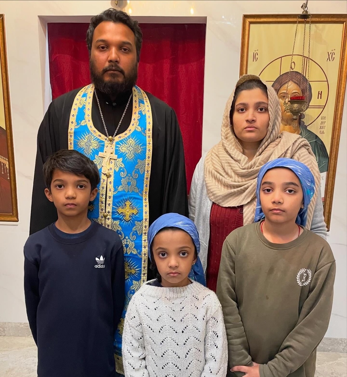 Отец Павел и его семья: матушка Елизавета, дети София, Яков и Зоя.