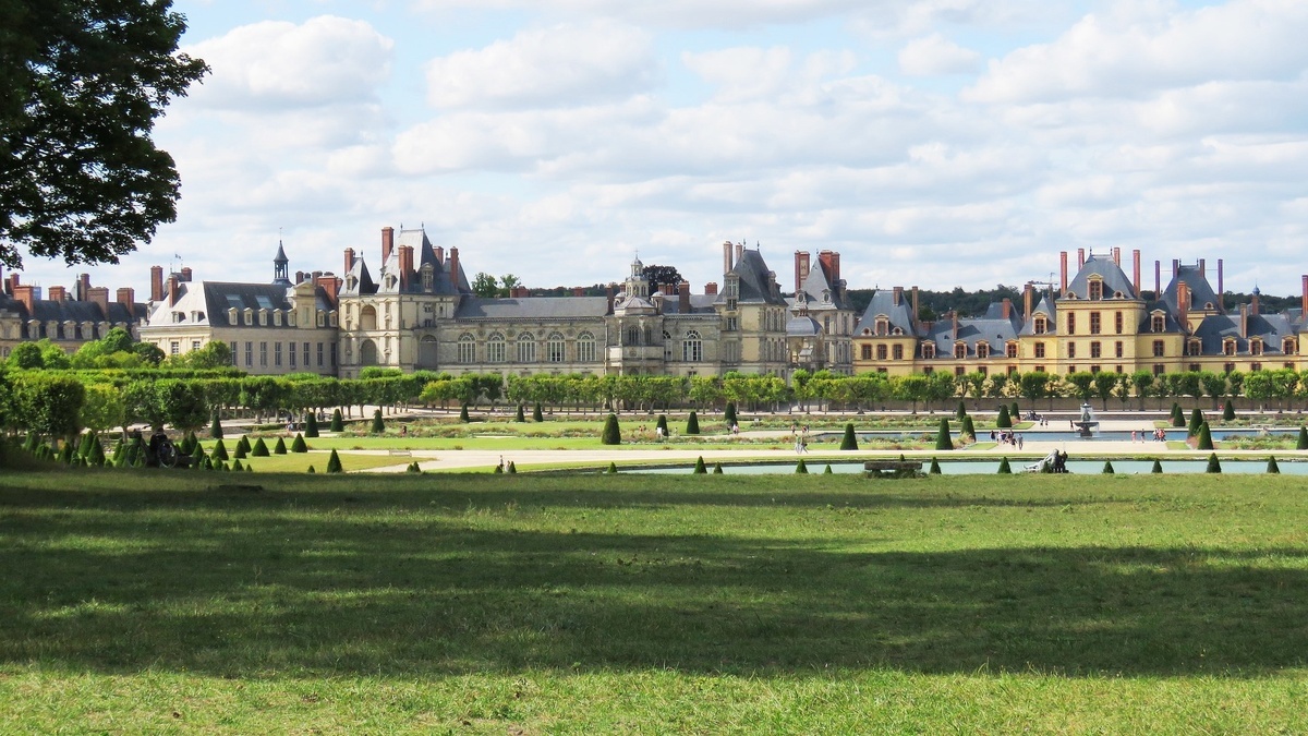 Дворец в Фонтенбло