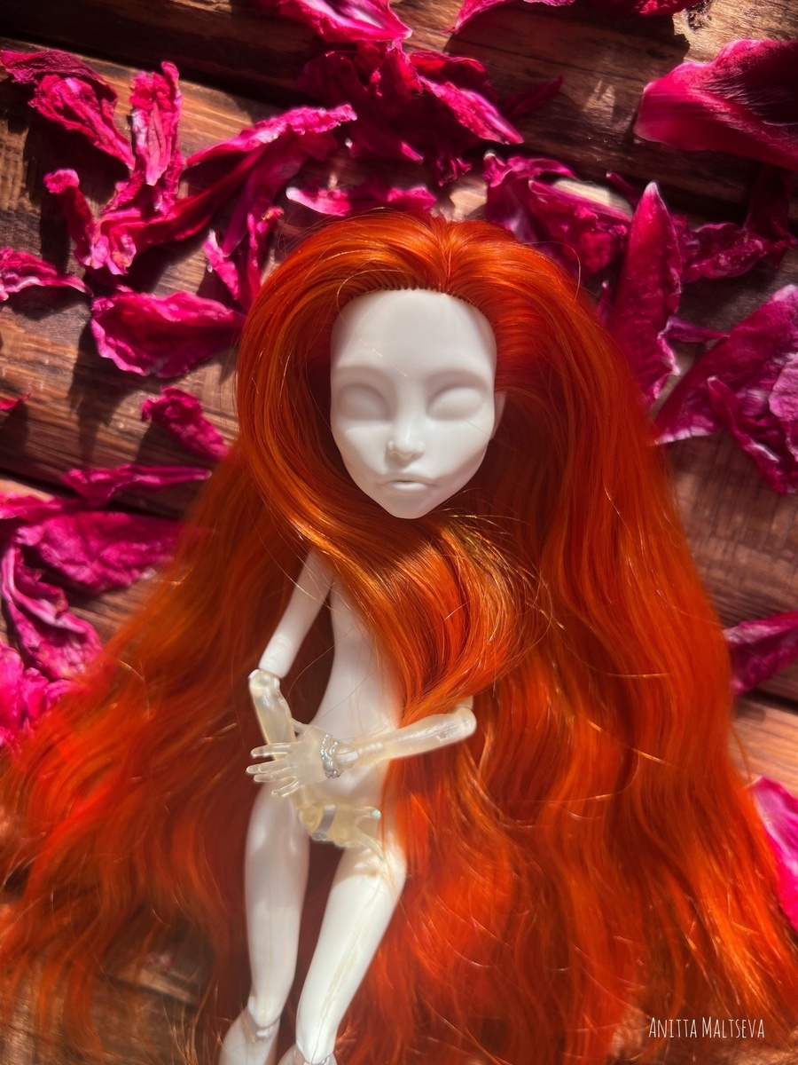 Новые волосы куклы. Листай, чтобы увидеть больше фото!