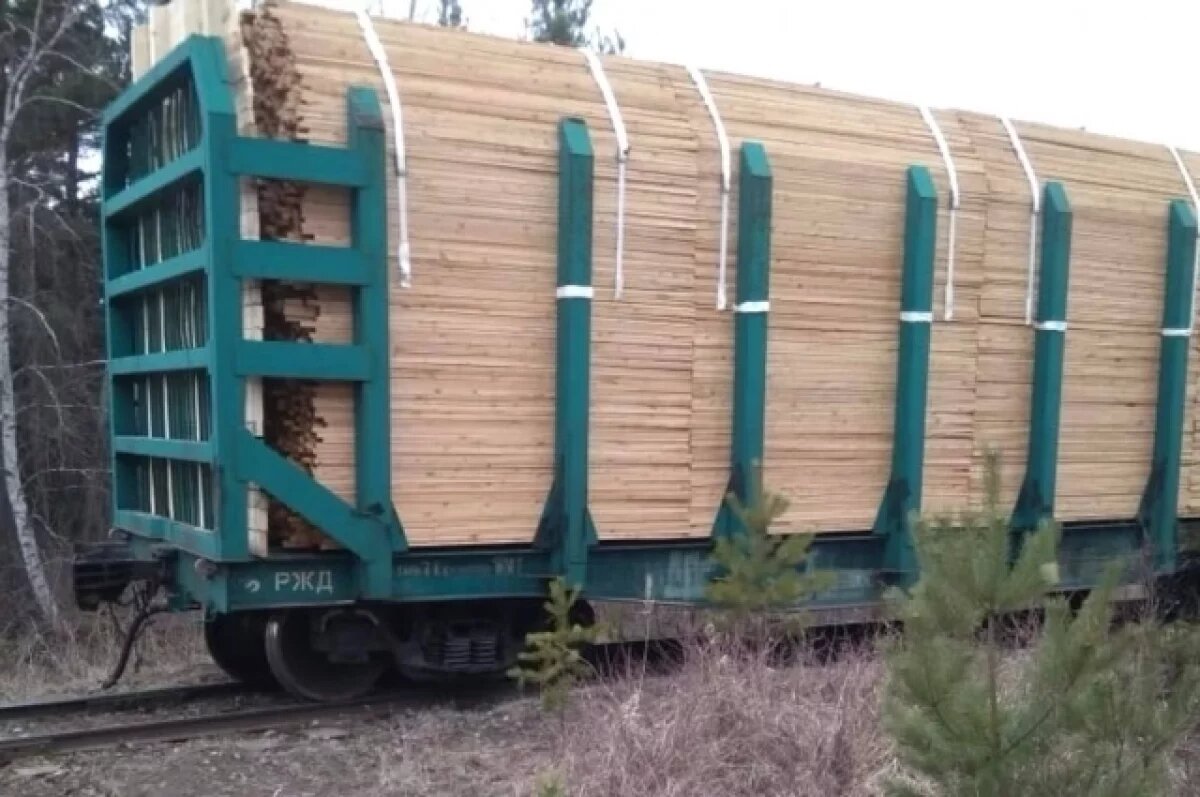    Бизнесмена из Сибири будут судить за контрабанду леса на 28 млн рублей