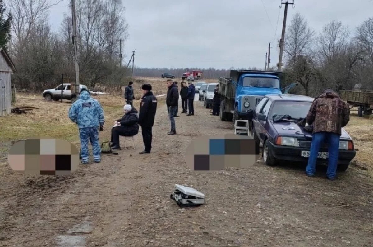    Ещё нашли оружие.