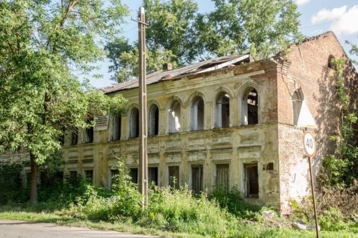    В Тверской области снесли историческое здание XIX века