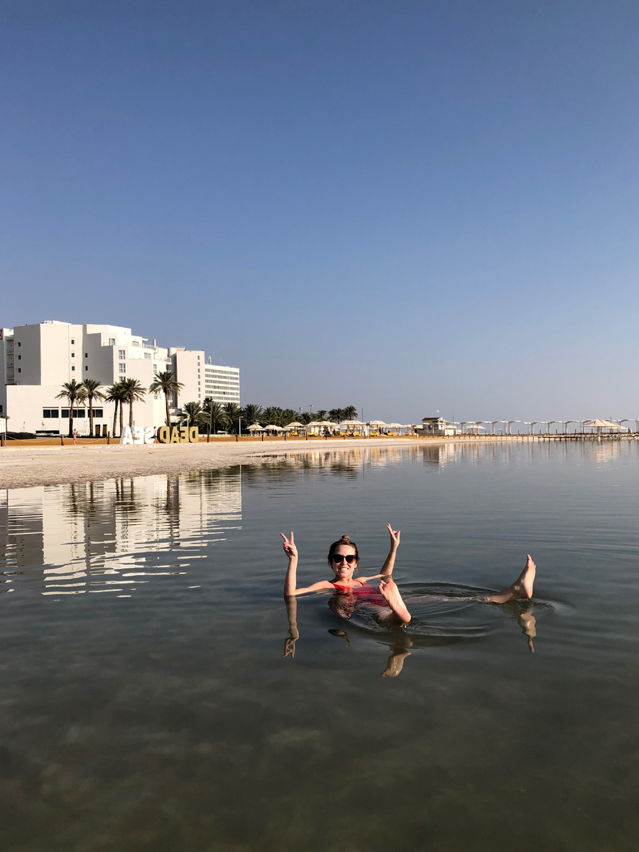 В этот же период съездили на экскурсию в Израиль 