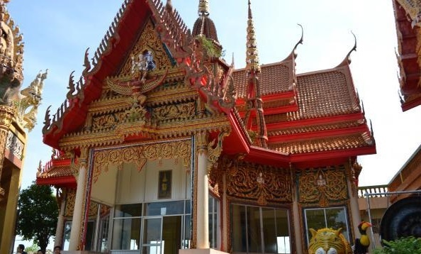 Пещерный храм Ват Тхам Суа (Канчанабури)