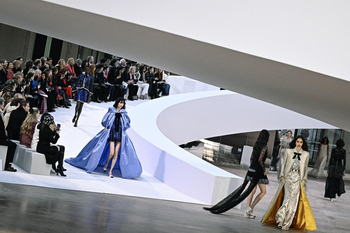 Кутюрный показ Chanel.  ©AFP