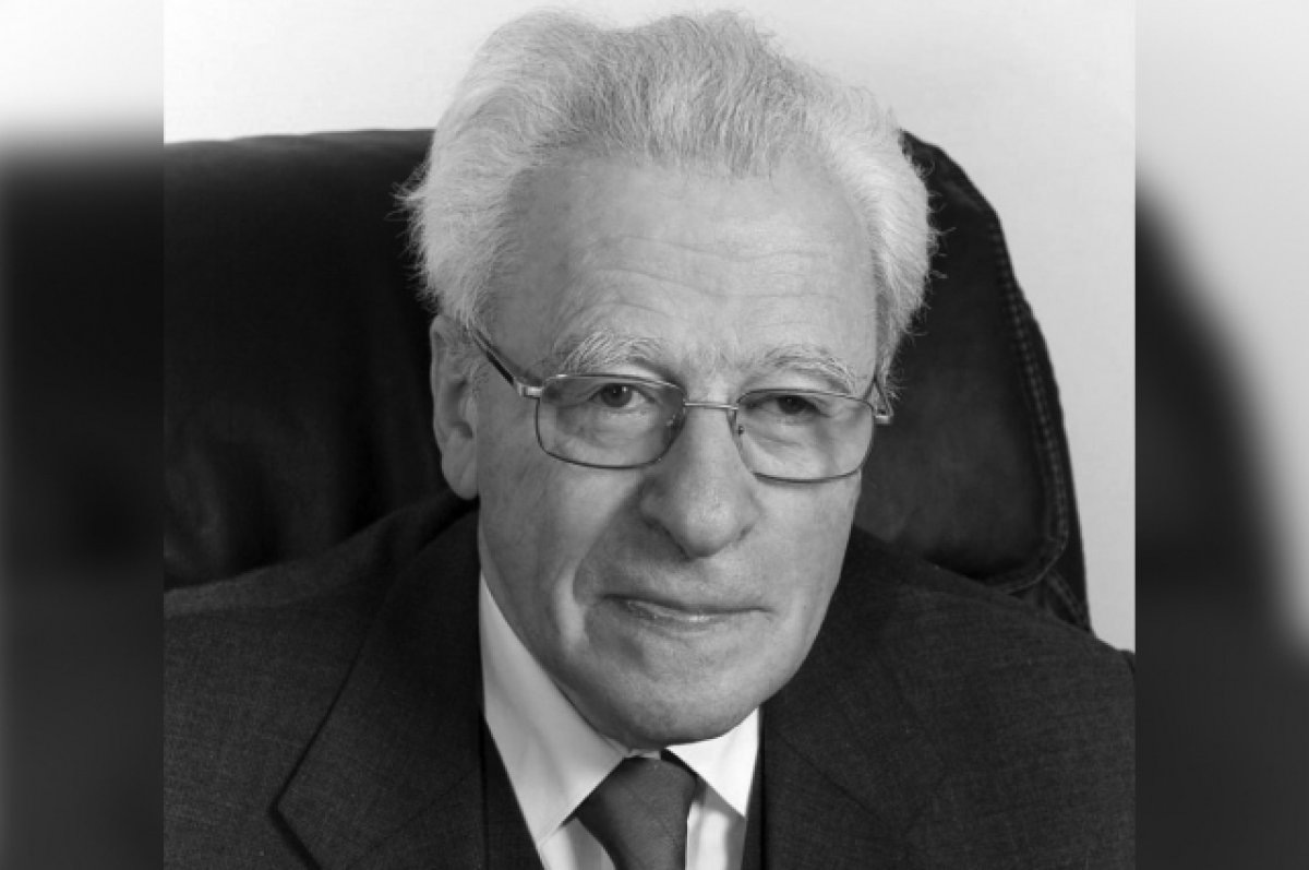 Лев Моисеевич Каплан, почетный строитель и заслуженный экономист России