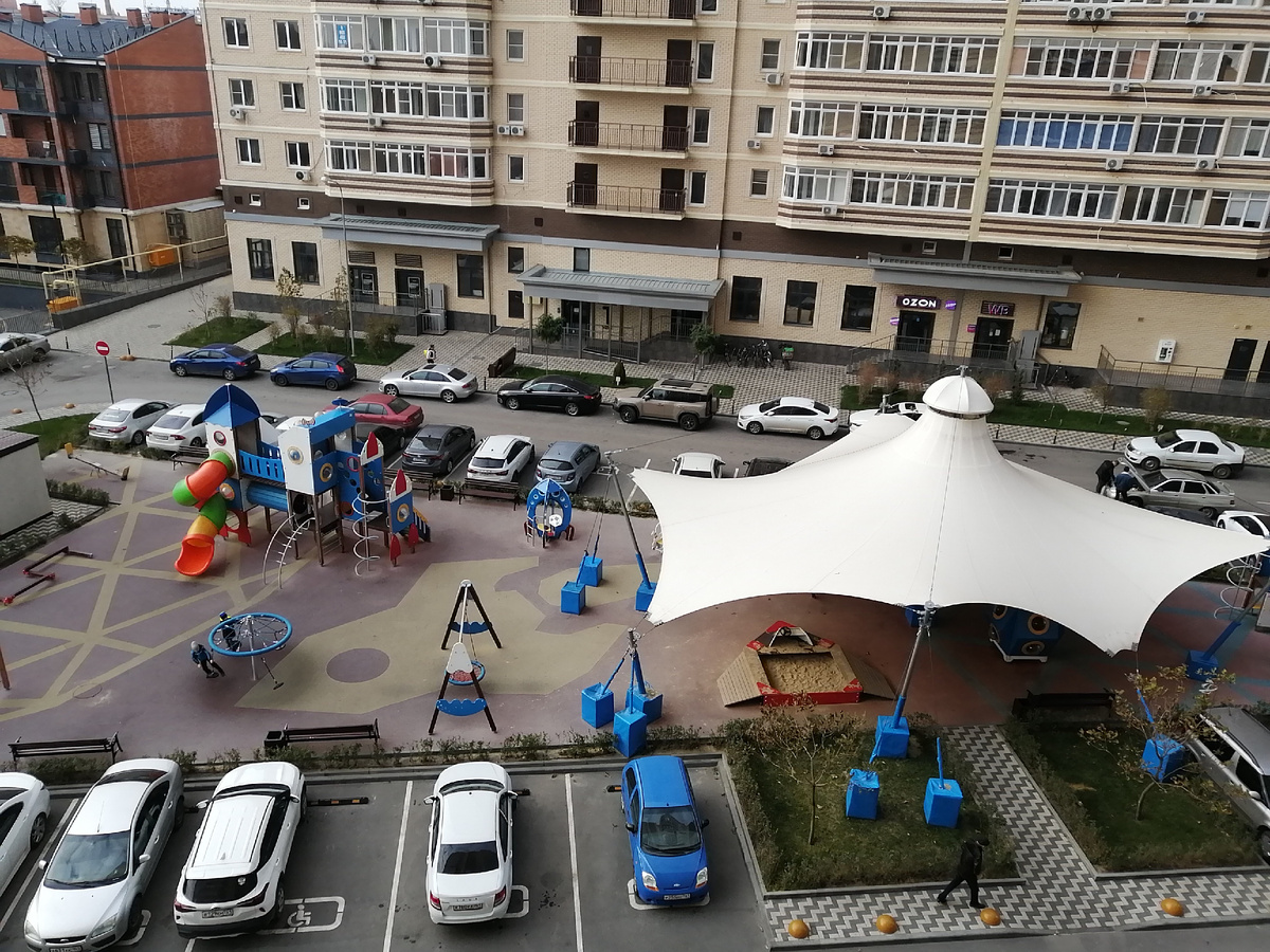 Наш внешний двор с высоты 5 этажа