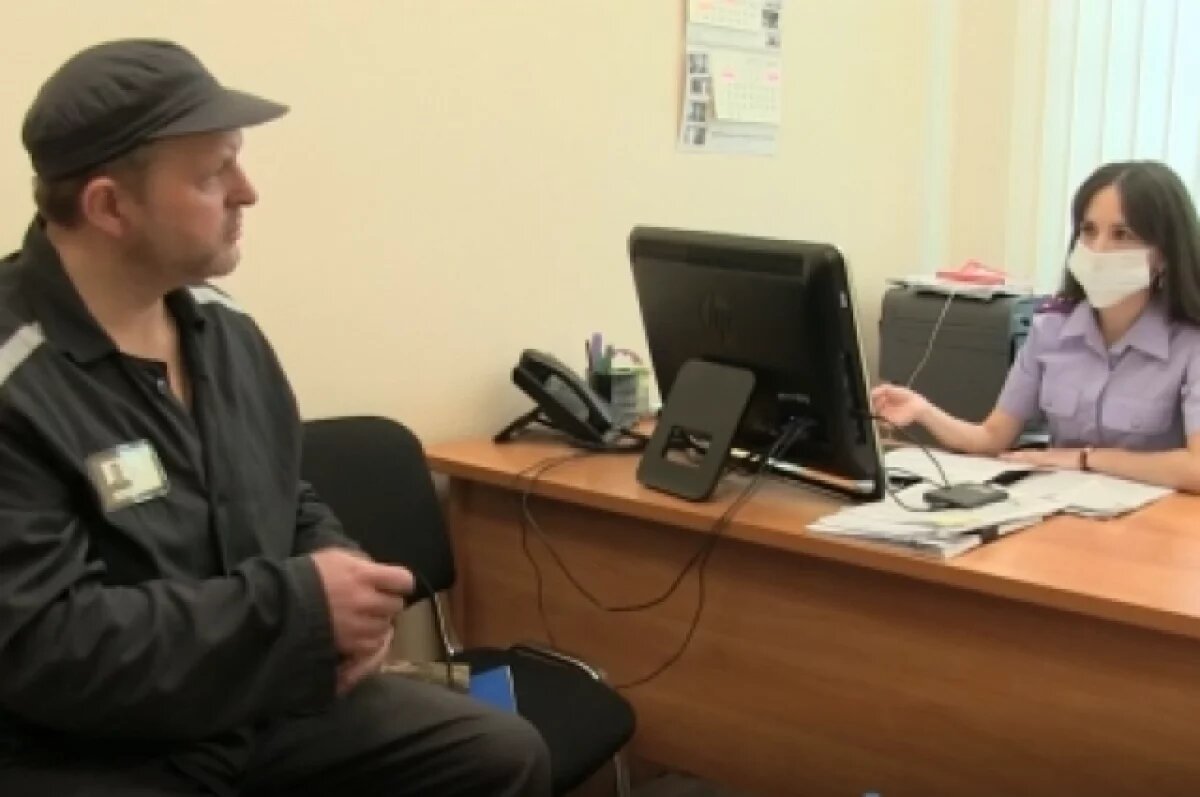    Никита Белых на допросе