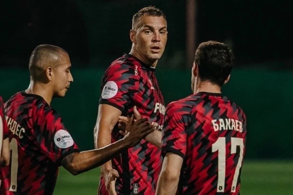    В товарищеском матче «Акрона» с «Урарту» произошла стычка с участием Дзюбы