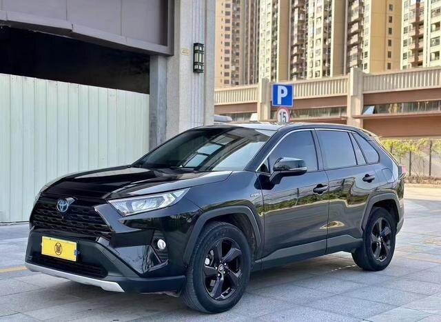 Toyota RAV4 2.5 HYBRID 2021