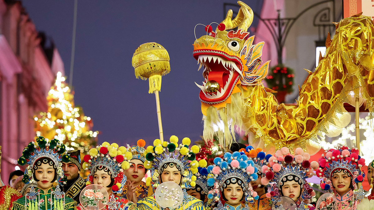 Встреча Китайского Нового года в одной из провинций