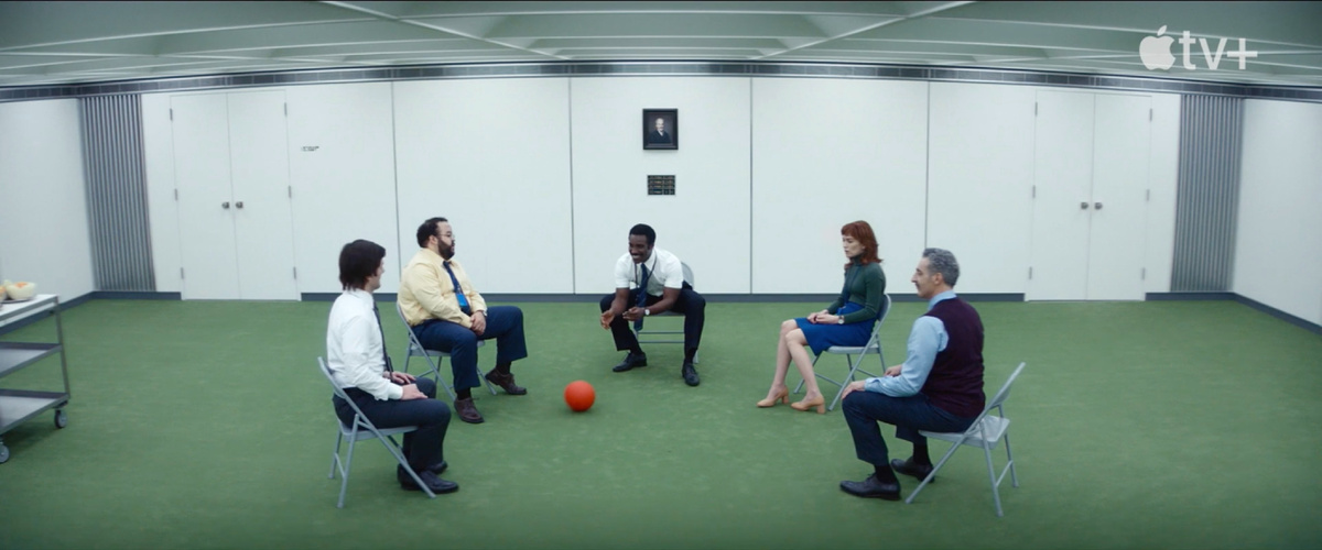 Кадр из сериала "Разделение"