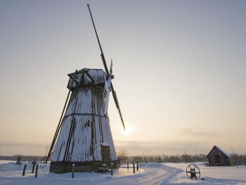 Единственная в Беларуссии ветряная мельница (1905г) в Дудутках. Все еще работает)