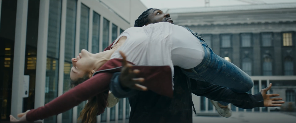 Кадр из фильма "Флай: Танец свободы"