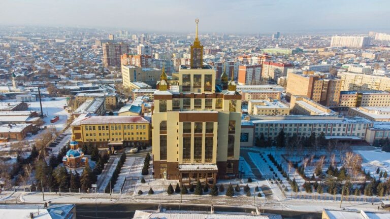    34% россиян считают, что их ребенок продолжит учебу в ВУЗе после колледжа Белов Михаил Александрович