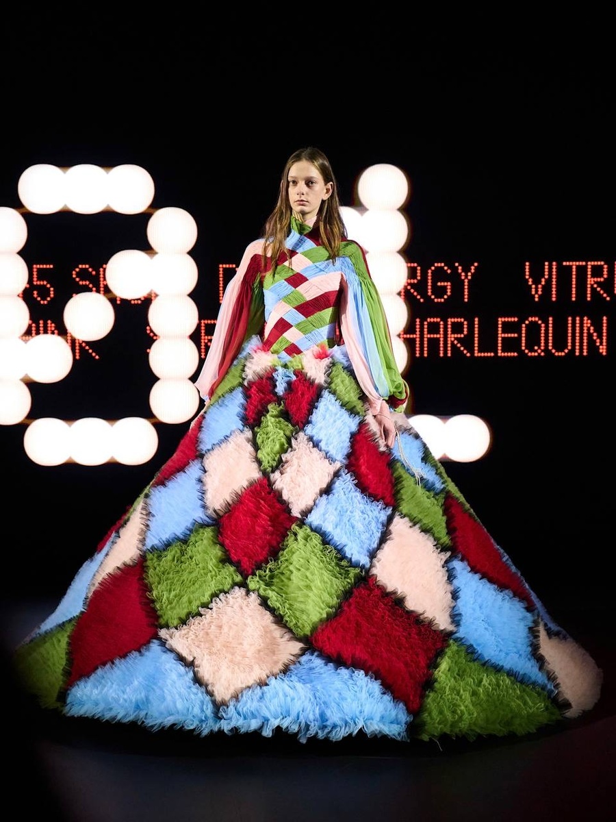 Новая коллекция Valentino 2025 от Алессандро Микеле