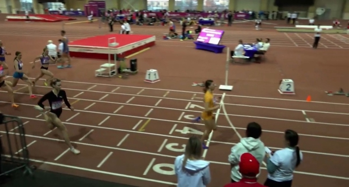    Курская спортсменка завоевала «серебро» в беге на 200 метров