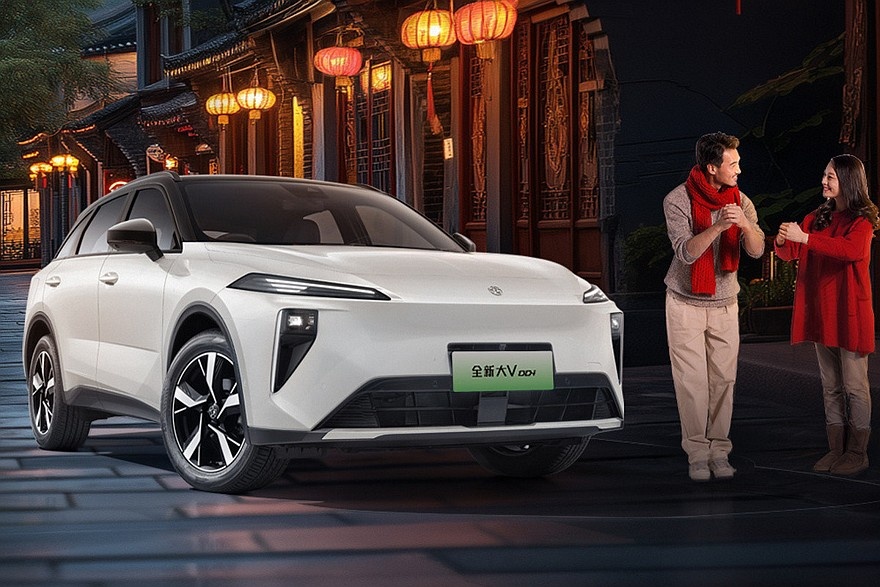    Обновленный гибридный кроссовер Venucia V-Online DD-i