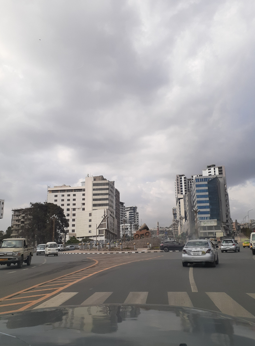 Стараються сохранять исторические памятники.