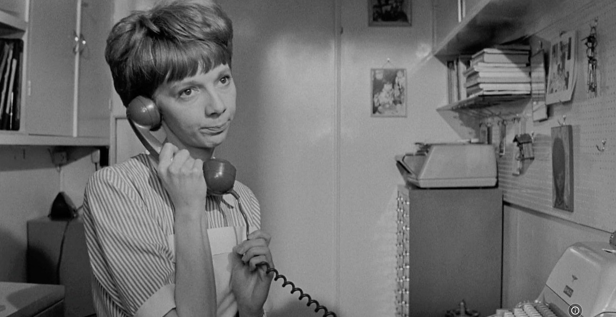 Пролистните изображение, чтобы увидеть следующий кадр из фильма «Исчезнувшей Банни Лейк» (1965)