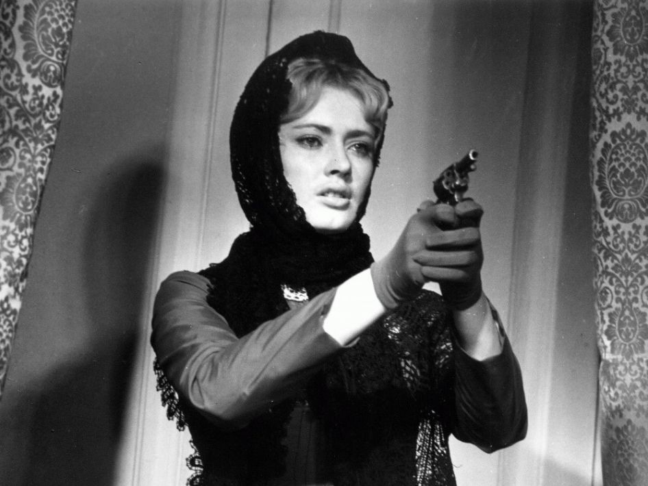 Дуня при встрече со Свидригайловым. Фильм «Преступление и наказание», 1969 год.