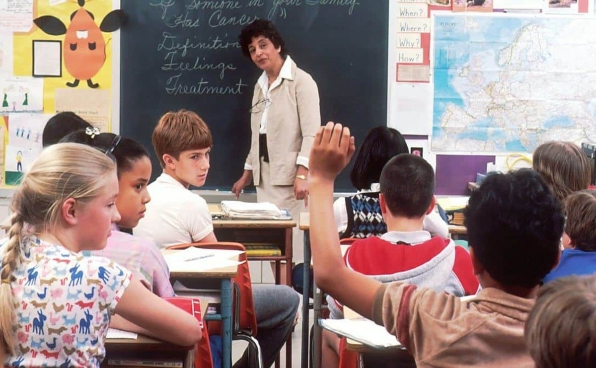     В 2009 году Швеция решила заменить книги компьютерами. Спустя 15 лет правительство выделяет 104 миллиона евро на пересмотр курса